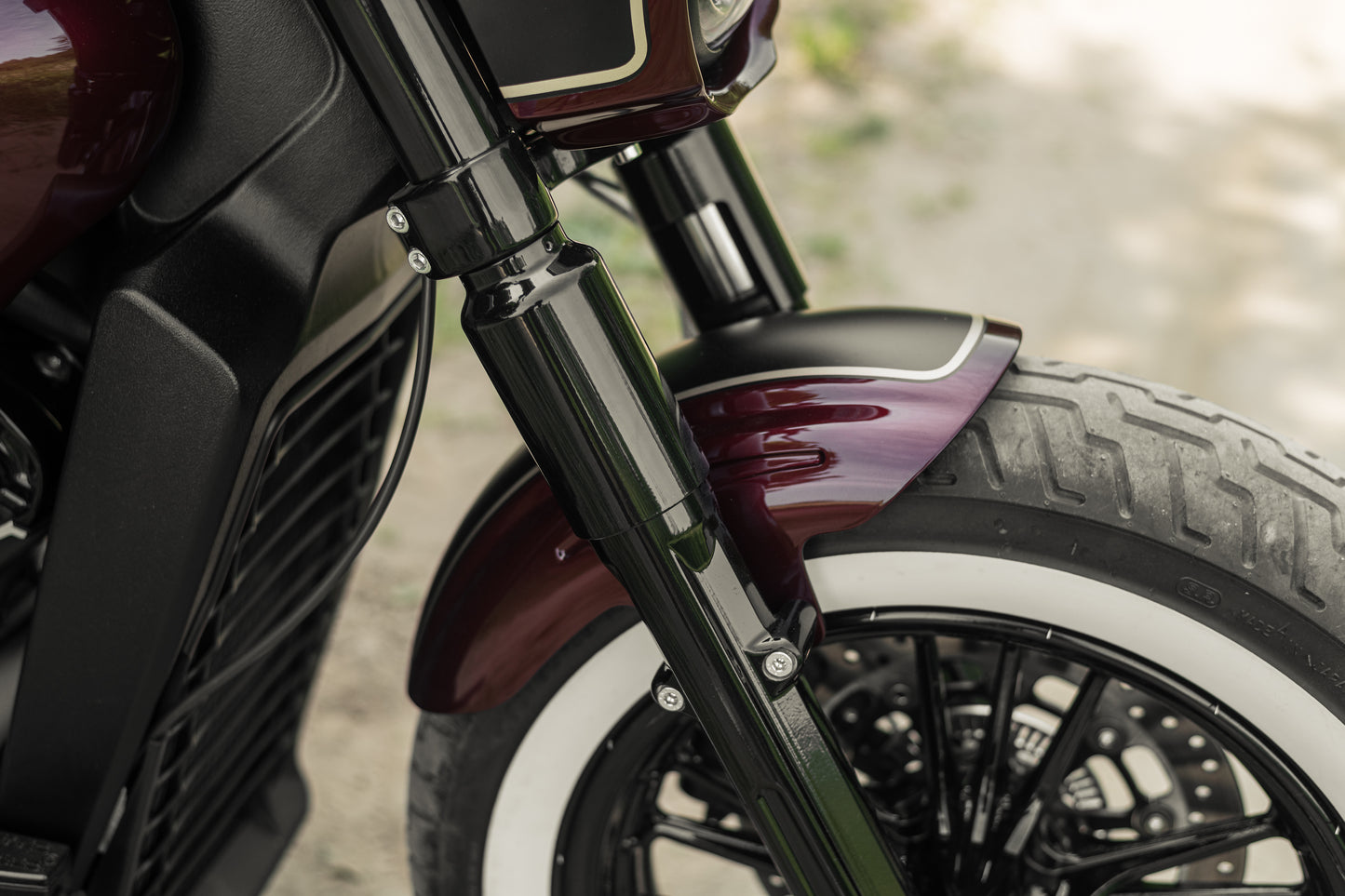Indian Scout 2015-Later "Tomahawk" Series Font Fender