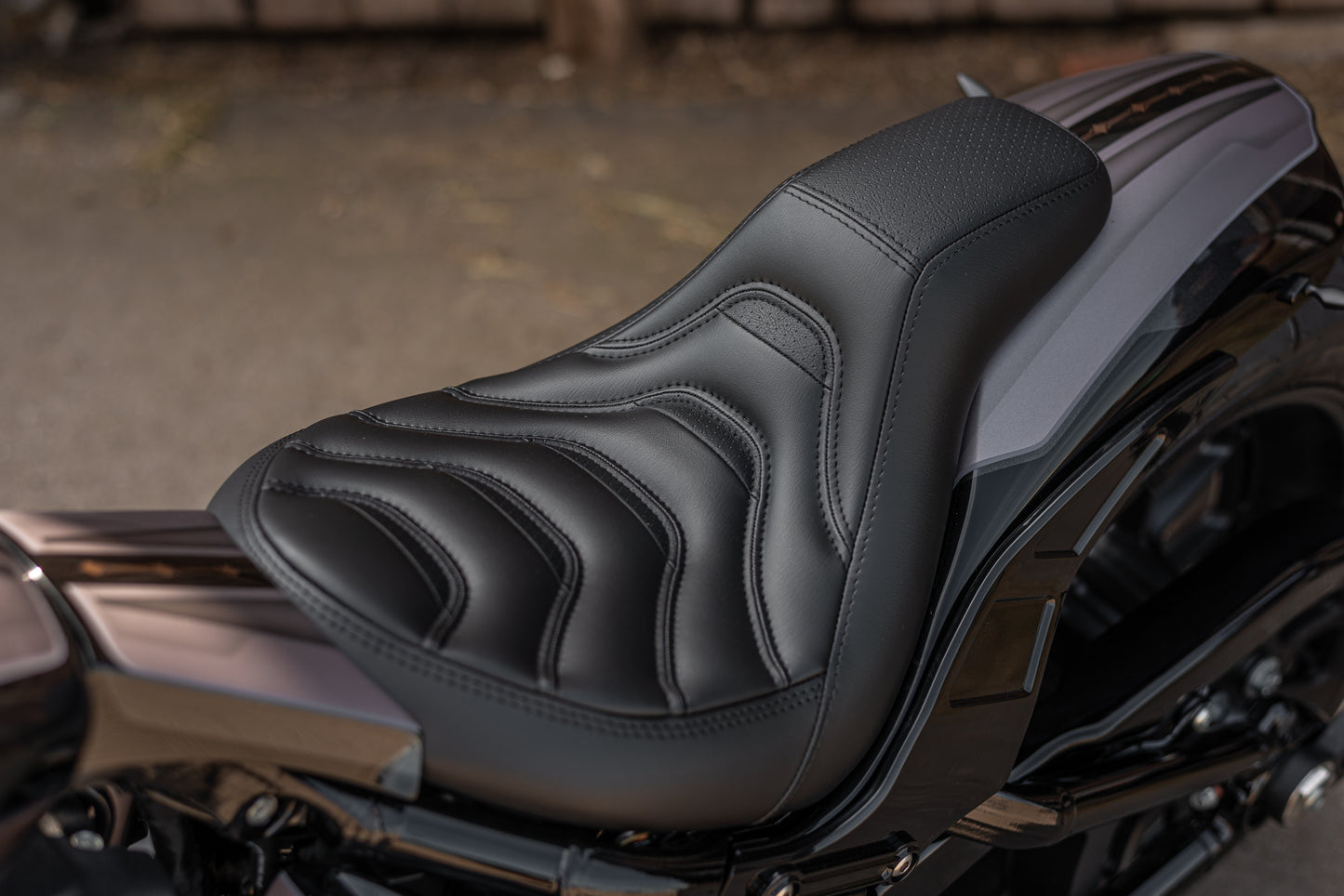Seat "Predator" for "Bobbstr" And "Rodstr" Rear Fenders 2018-2023